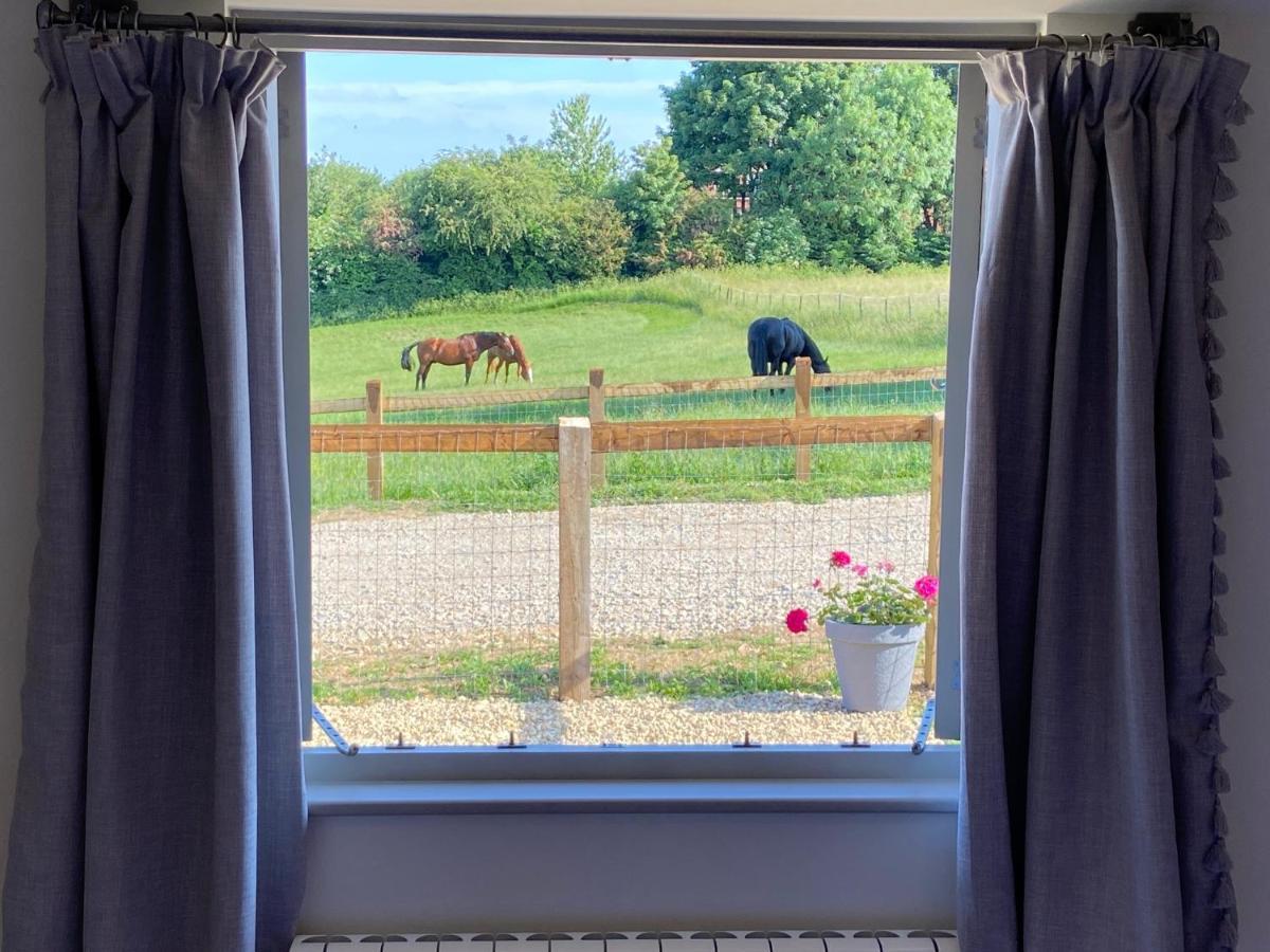 Glebe Barn, Little Glebe Farm Apartment Cheltenham Luaran gambar